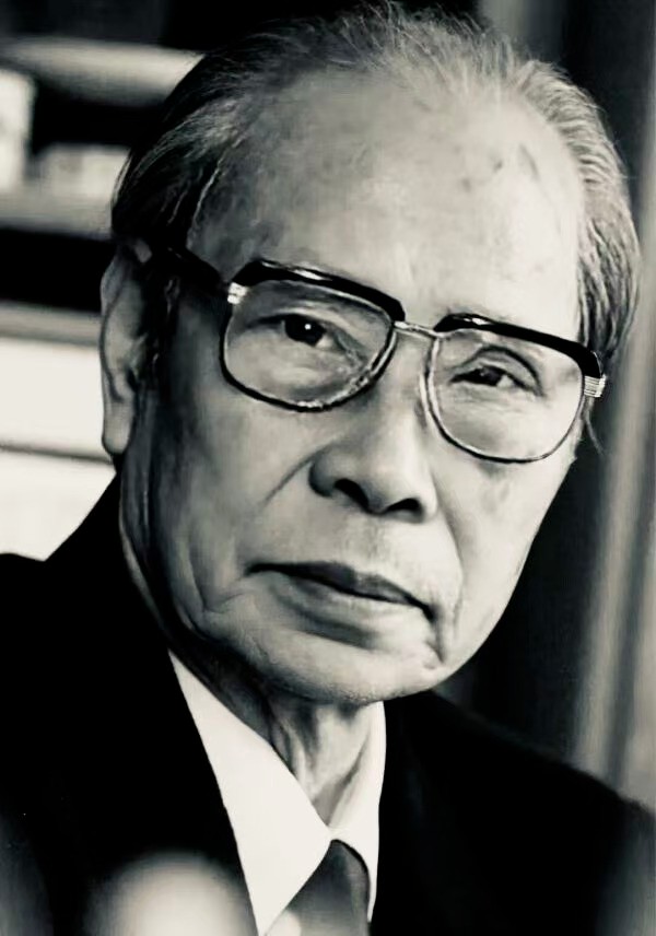 林曦明照片.jpg