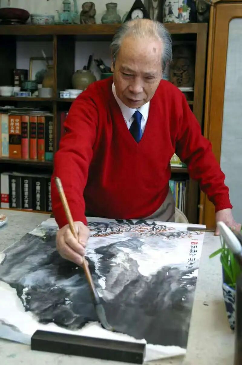 林曦明照片2.jpg